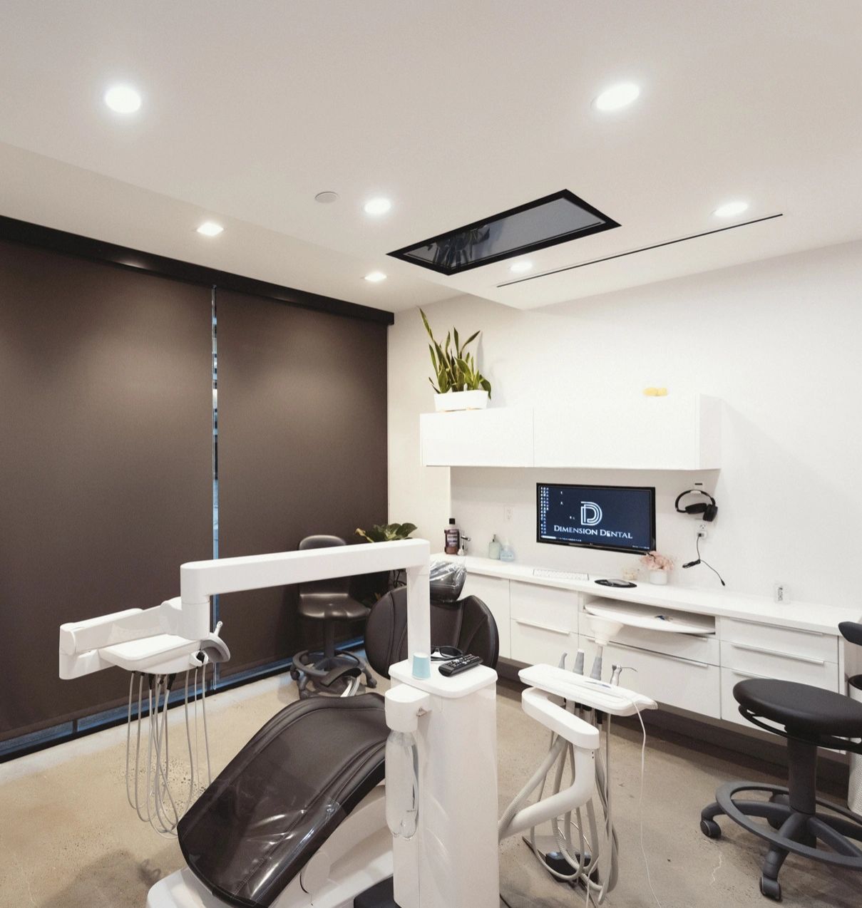 Check-up area at Dimension Dental office in Holmdel, NJ