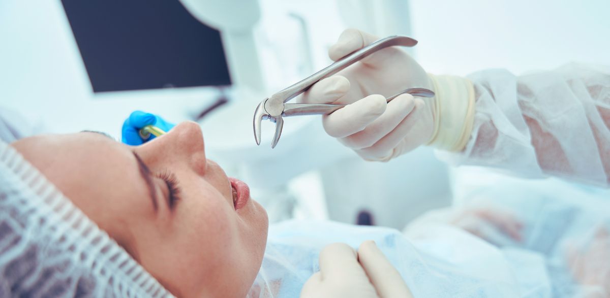 remove wisdom teeth before problems start