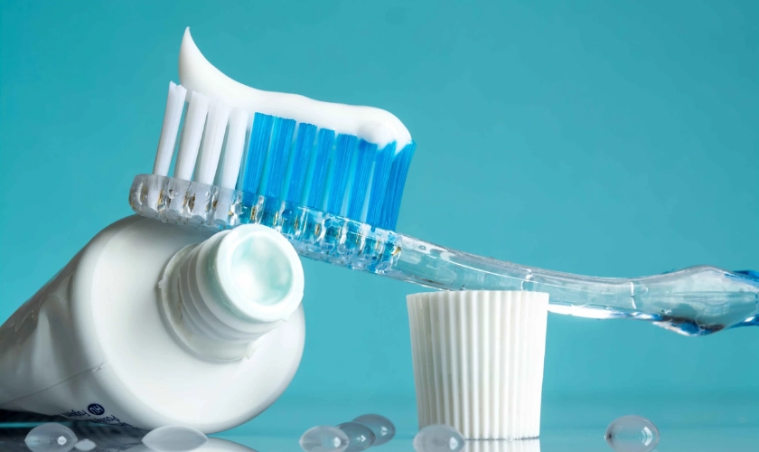 How To Drink Flavored Water Without Damaging Your Teeth