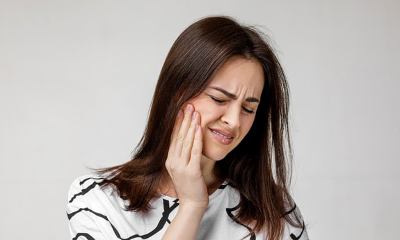 Featured image for “What Can You Do For Unbearable Tooth Pain At Home?”