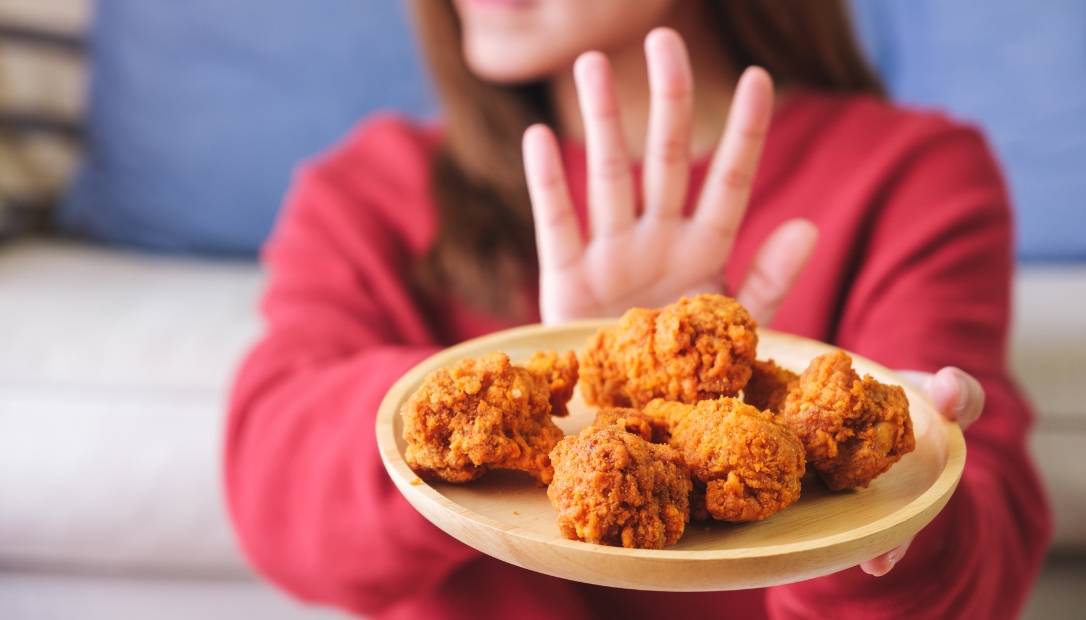 foods to eat and avoid after getting dental implants